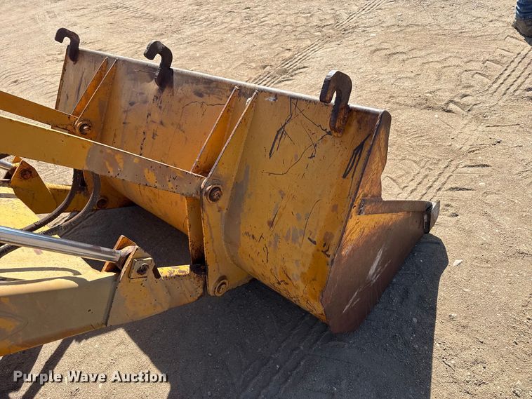 image for item DZ5261 Case backhoe