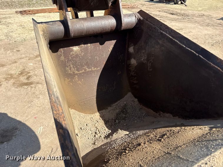 image for item DZ5261 Case backhoe