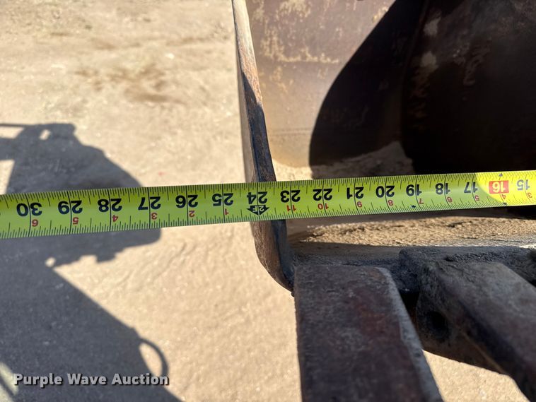 image for item DZ5261 Case backhoe