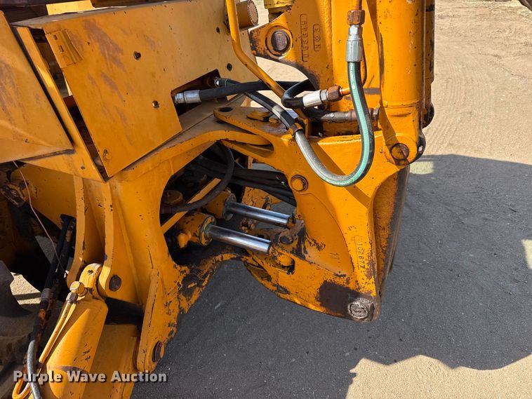 image for item DZ5261 Case backhoe