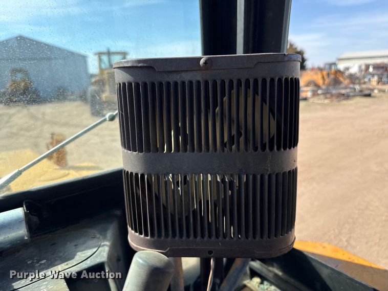 image for item DZ5261 Case backhoe