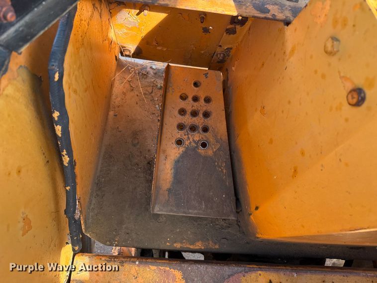 image for item DZ5261 Case backhoe