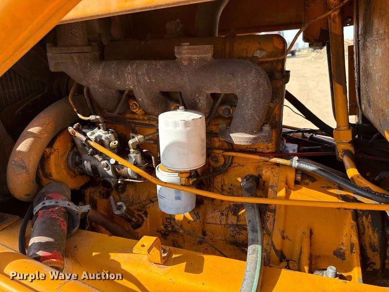 image for item DZ5261 Case backhoe
