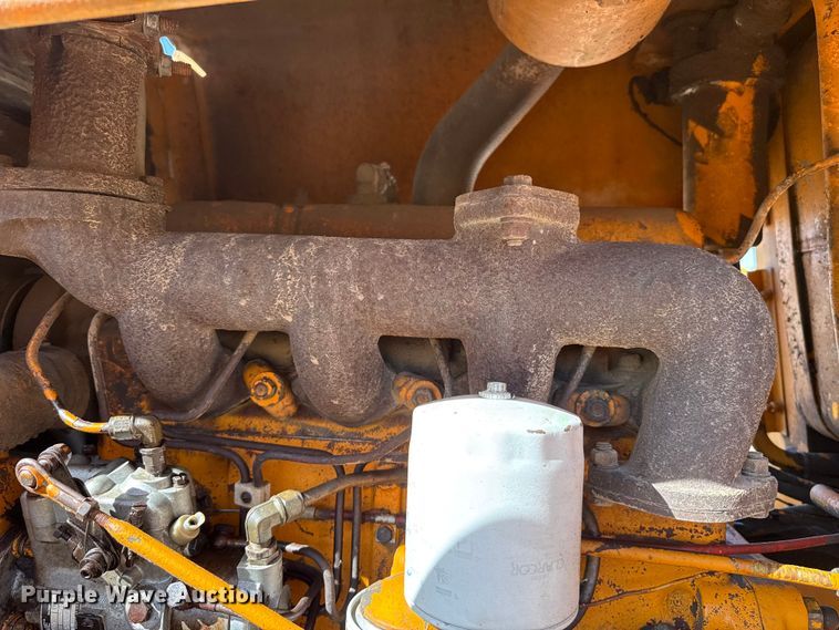 image for item DZ5261 Case backhoe