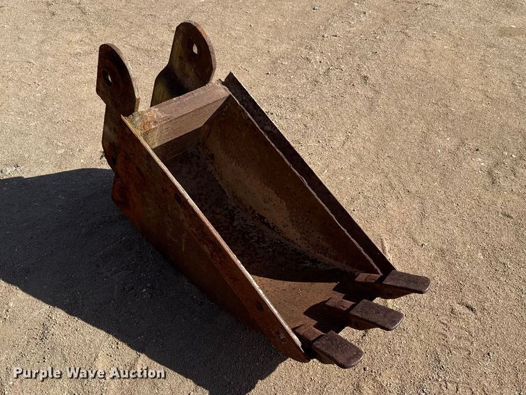 image for item DZ5261 Case backhoe