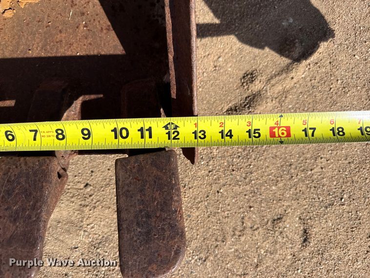 image for item DZ5261 Case backhoe