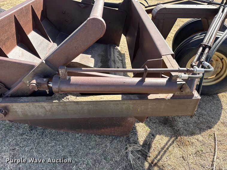 image for item DZ5263 Soil Mover Co 23RF scraper