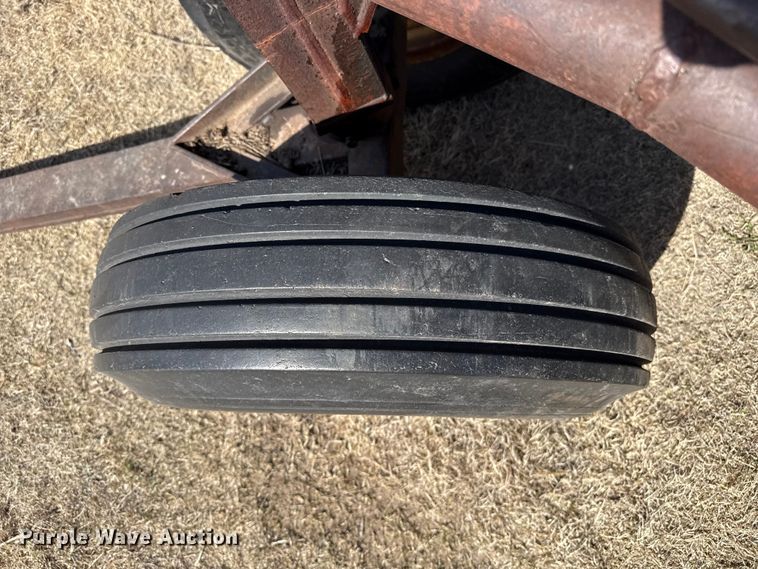 image for item DZ5263 Soil Mover Co 23RF scraper