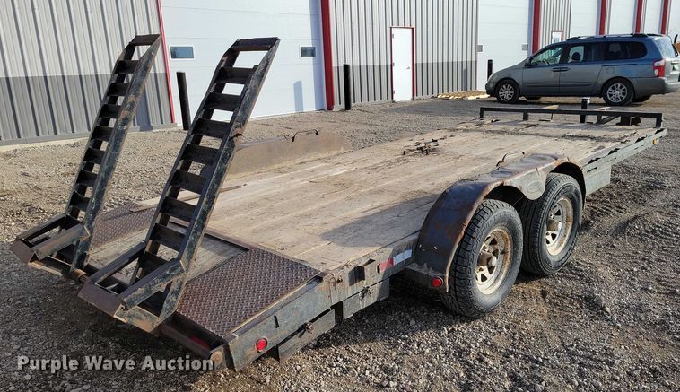 image for item EA2837 1999 LOAD TRAIL equipment trailer