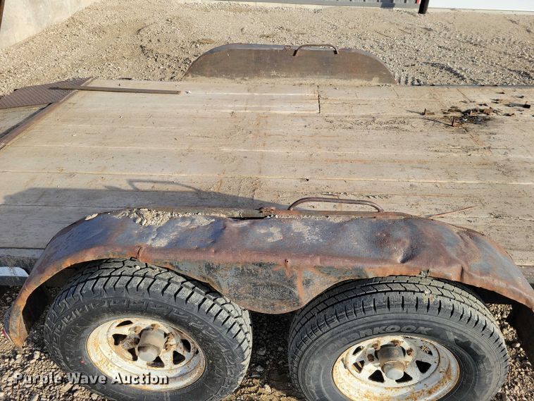 image for item EA2837 1999 LOAD TRAIL equipment trailer