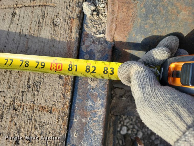 image for item EA2837 1999 LOAD TRAIL equipment trailer