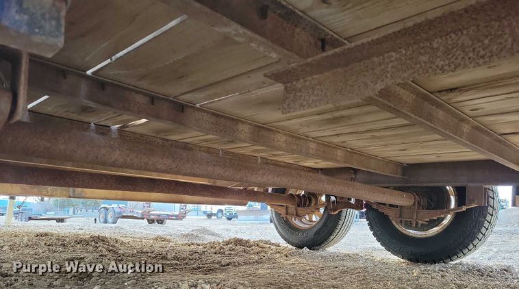 image for item EA2837 1999 LOAD TRAIL equipment trailer