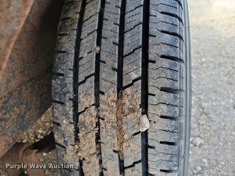 image for item EA2837 1999 LOAD TRAIL equipment trailer