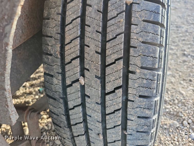 image for item EA2837 1999 LOAD TRAIL equipment trailer