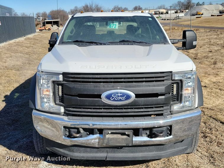image for item EA2874 2019 Ford F550 utility / service truck