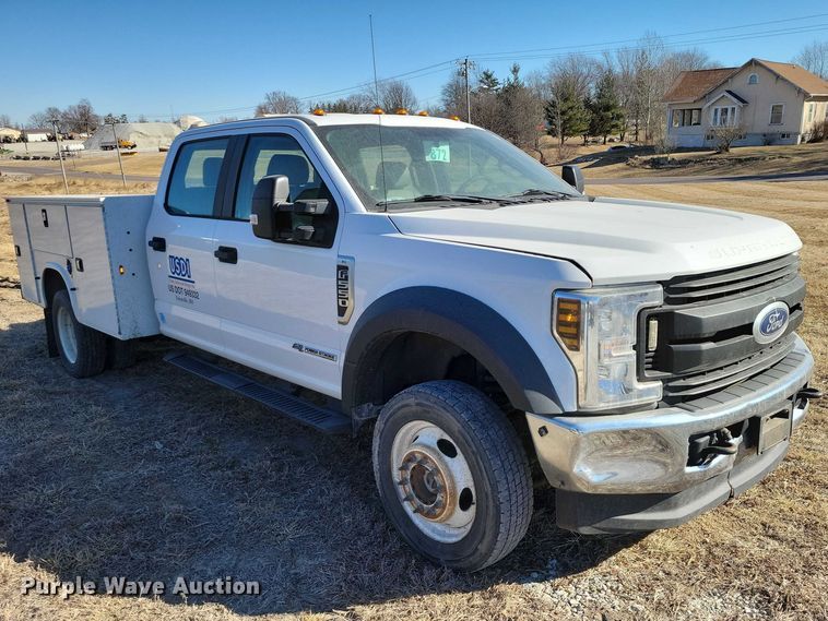 image for item EA2874 2019 Ford F550 utility / service truck