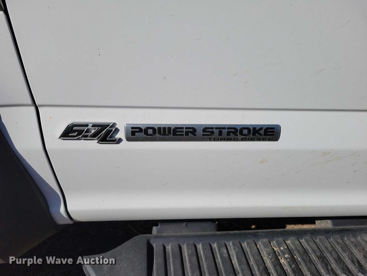 image for item EA2874 2019 Ford F550 utility / service truck