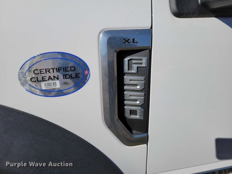 image for item EA2874 2019 Ford F550 utility / service truck