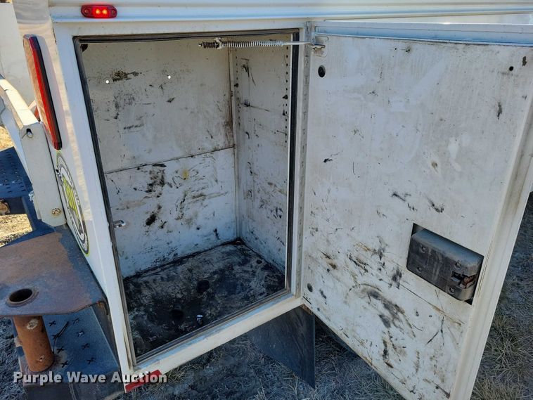 image for item EA2874 2019 Ford F550 utility / service truck