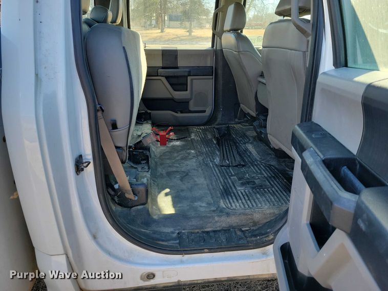 image for item EA2874 2019 Ford F550 utility / service truck