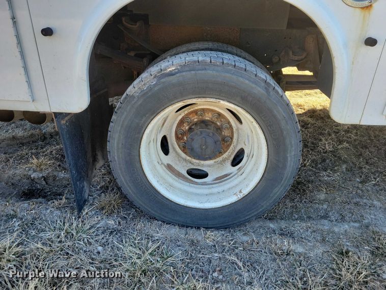 image for item EA2874 2019 Ford F550 utility / service truck