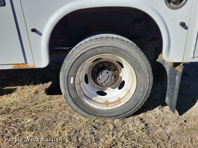 image for item EA2874 2019 Ford F550 utility / service truck