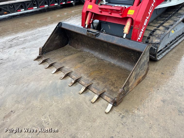 image for item EA4481 2022 Takeuchi TL12V2 tracked skid steer loader