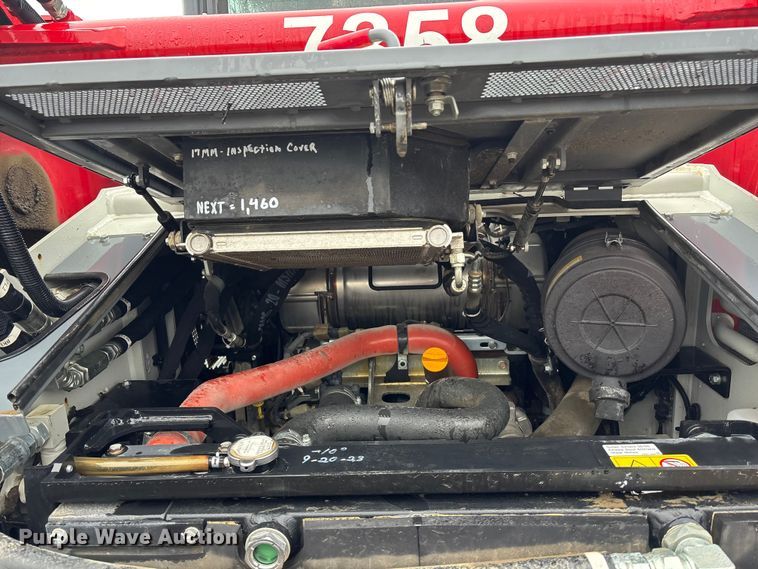 image for item EA4481 2022 Takeuchi TL12V2 tracked skid steer loader