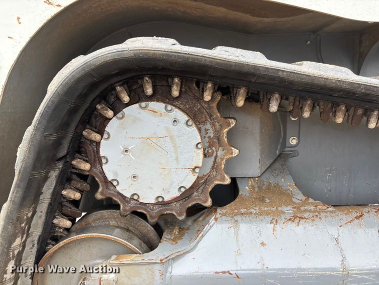 image for item EA4481 2022 Takeuchi TL12V2 tracked skid steer loader