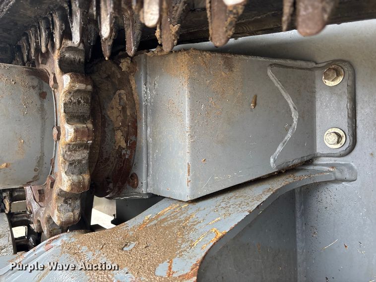 image for item EA4481 2022 Takeuchi TL12V2 tracked skid steer loader