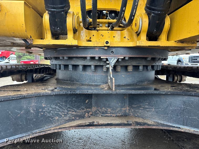 image for item EA4483 2017 Caterpillar 323FL excavator