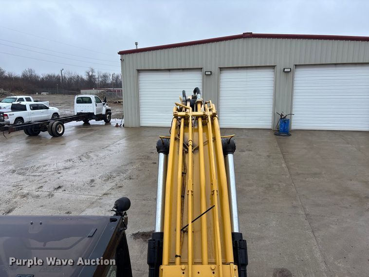 image for item EA4483 2017 Caterpillar 323FL excavator