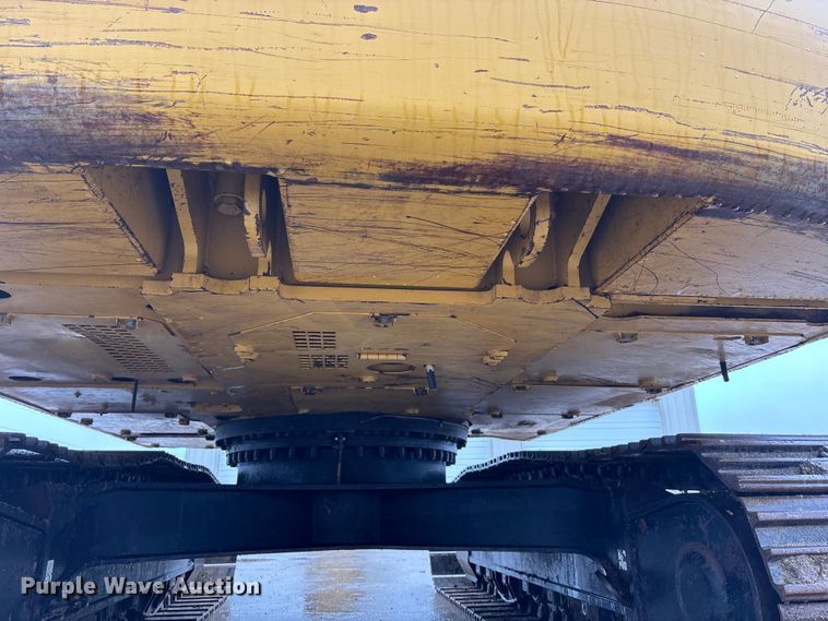 image for item EA4483 2017 Caterpillar 323FL excavator