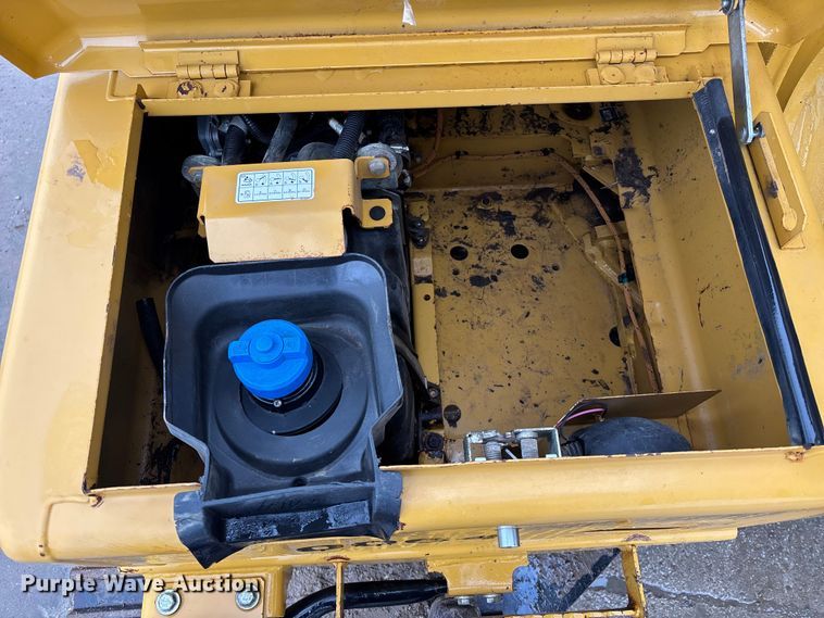 image for item EA4483 2017 Caterpillar 323FL excavator