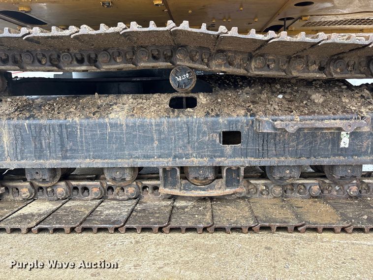 image for item EA4483 2017 Caterpillar 323FL excavator