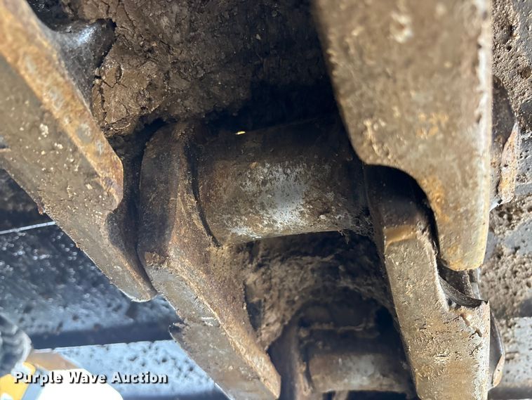 image for item EA4483 2017 Caterpillar 323FL excavator