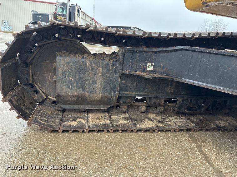 image for item EA4483 2017 Caterpillar 323FL excavator