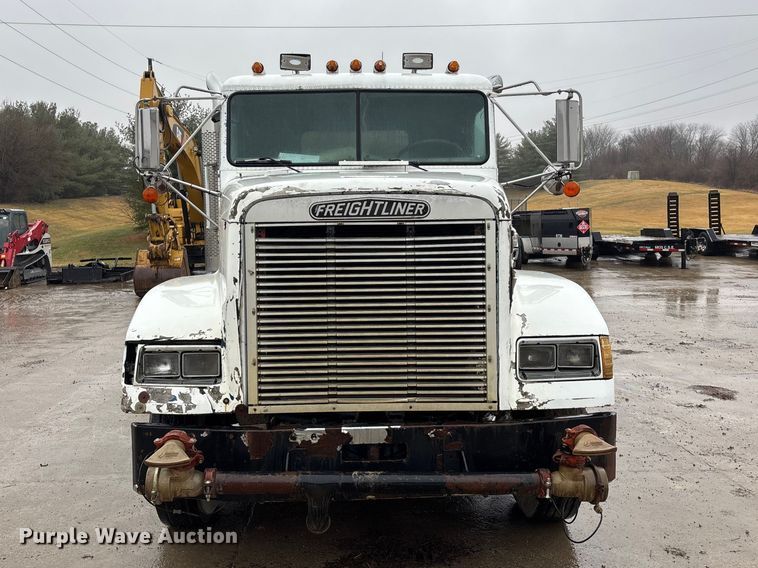 image for item EA4484 1989 Freightliner FLD120 water truck