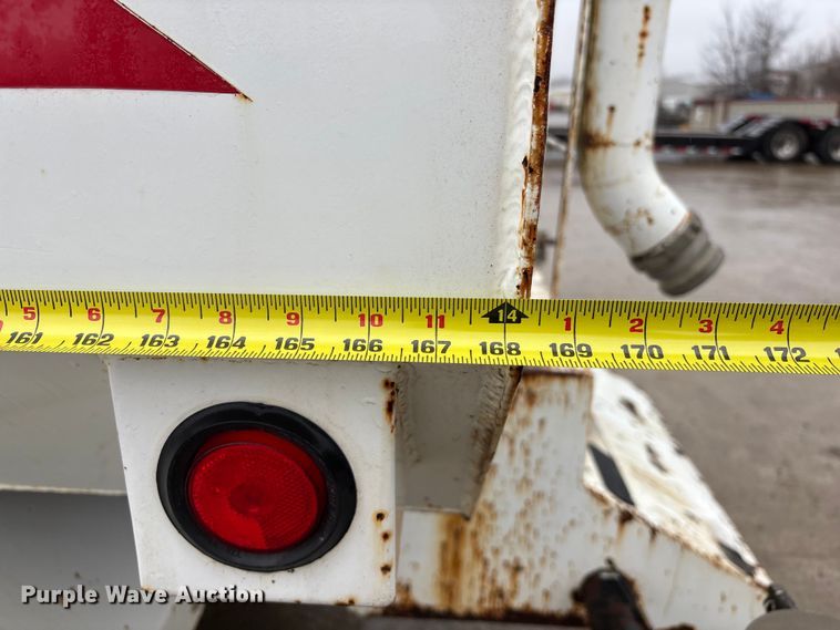 image for item EA4484 1989 Freightliner FLD120 water truck