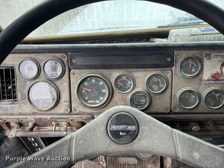 image for item EA4484 1989 Freightliner FLD120 water truck