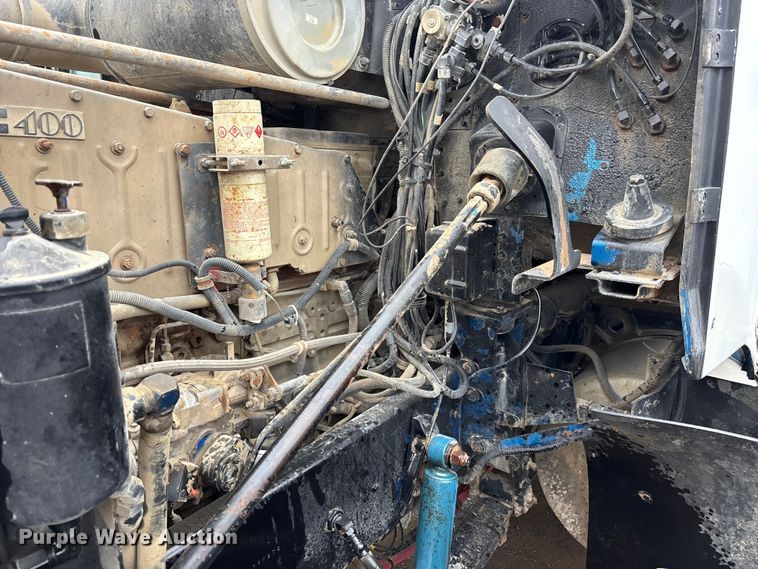 image for item EA4484 1989 Freightliner FLD120 water truck