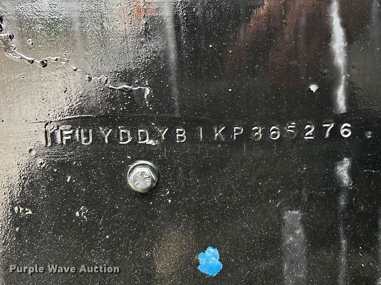 image for item EA4484 1989 Freightliner FLD120 water truck