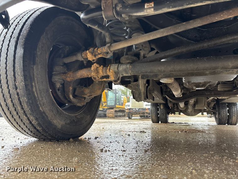 image for item EA4485 2012 Ford F550 utility / service truck