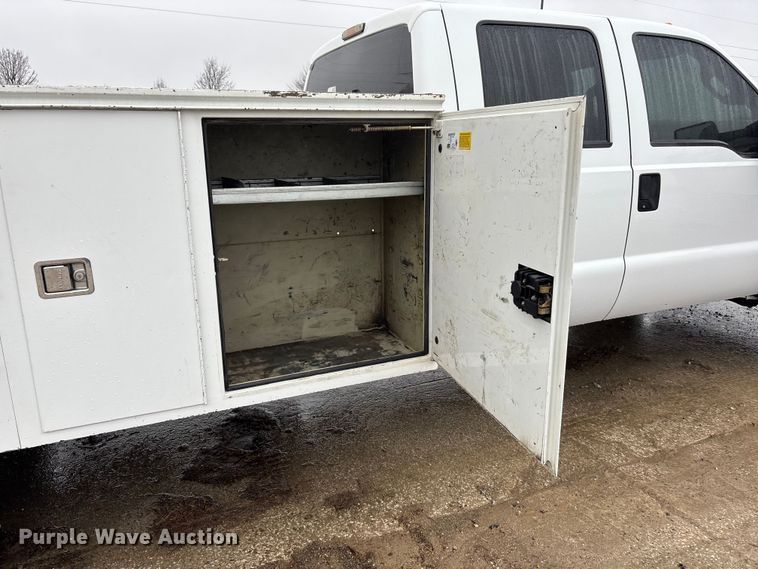 image for item EA4485 2012 Ford F550 utility / service truck