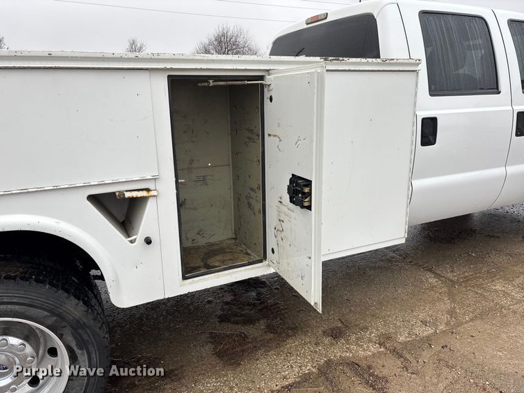 image for item EA4485 2012 Ford F550 utility / service truck