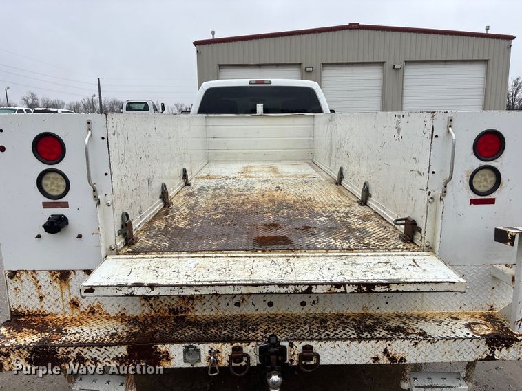 image for item EA4485 2012 Ford F550 utility / service truck