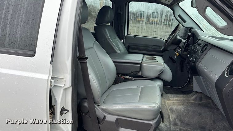 image for item EA4485 2012 Ford F550 utility / service truck