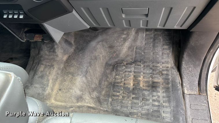 image for item EA4485 2012 Ford F550 utility / service truck