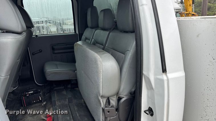 image for item EA4485 2012 Ford F550 utility / service truck