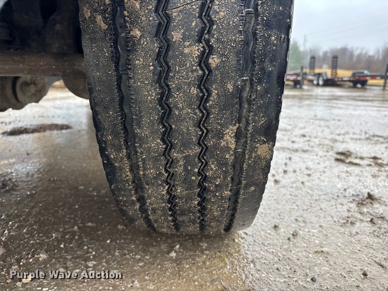 image for item EA4485 2012 Ford F550 utility / service truck